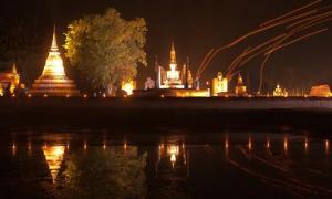เที่ยวสุโขทัย เมืองรุ่งอรุณแห่งความสุข