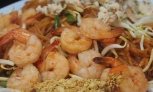 ผัดไทยคุณไกร อร่อยบรรเจิดเมืองระยอง