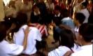 โหด! คลิปนร.ชาย-หญิง 20 คน รุมตบเพื่อนสาว