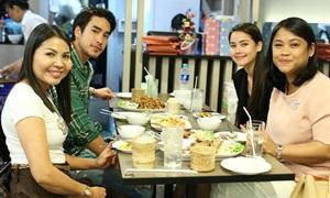 ณเดชน์ ญาญ่า เหมือนครอบครัวเดียวกัน