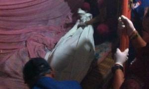 เมียหึงผัวซดยาพิษดับ ตร.สงสัยถูกจับกรอกปาก